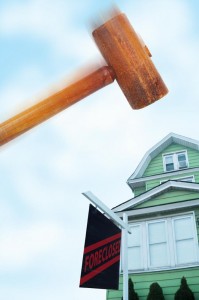 Although the rate of foreclosures decrease in more than half of the pockets most affected in the country, we have not seen a permanent cure.